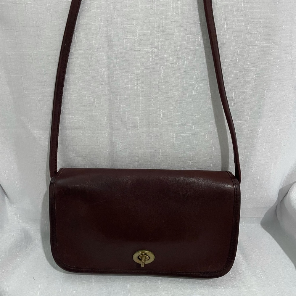 COACH LEATHER CB